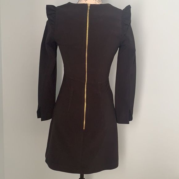 H &M | black dress with dramatic frill | size 4 - Picture 4 of 4